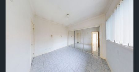 WELL LOCATED VILLA - Photo 2