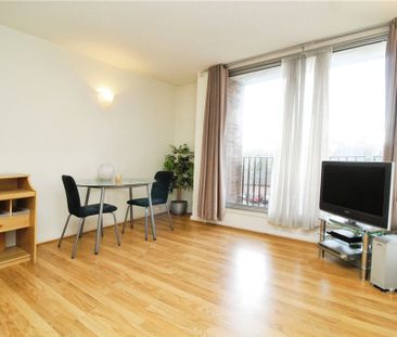 Campion Close, Croydon, CR0 5SN - Photo 3