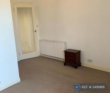 1 bedroom semi-detached house to rent - Photo 4