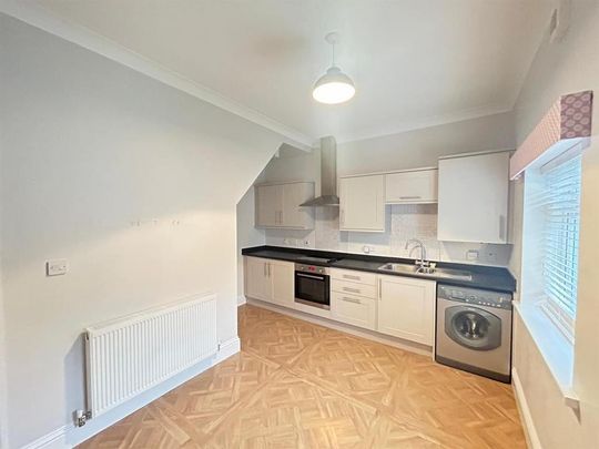 2 bedroom terraced house to rent - Photo 1