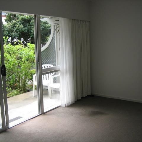 2 BEDROOM UNIT ONLY 1 MINUTE TO BEACH - Photo 1