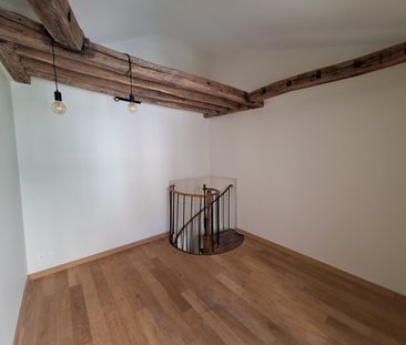 MAGNIFIQUE PAVILLON SUR COUR EN DUPLEX PROCHE DU CANAL ST MARTIN - Photo 3