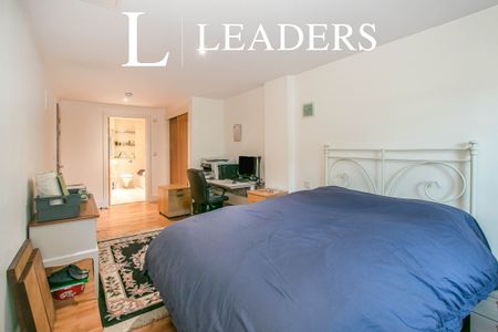 2 bedroom apartment to rent Dolphin Quays, The Quay, Poole, BH15 - Photo 3