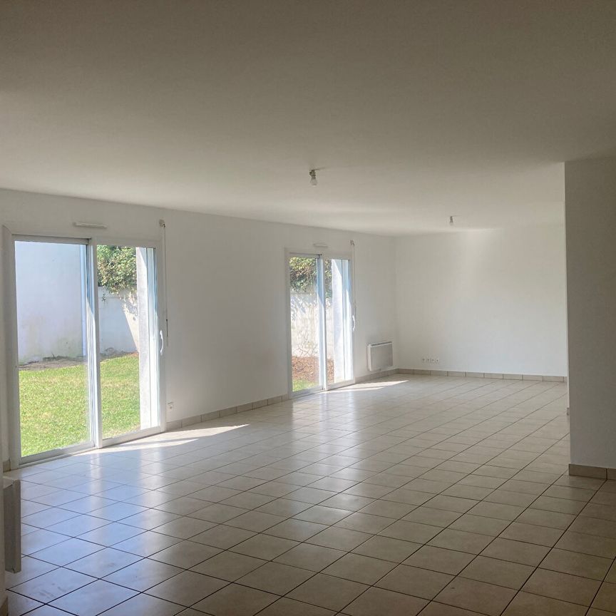 Location Maison 5 pièces 94m² NANTES 44000 - Photo 1