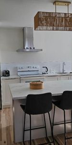 Magnifique 3 1/2 rénové à louer meublé / 1er JUIN - Photo 4