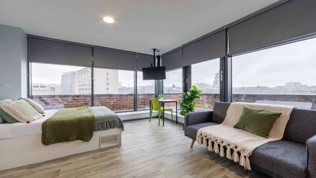 Bronze Studio - Photo 1