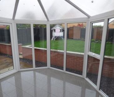 2 bedroom semi-detached house to rent - Photo 6