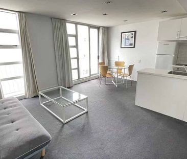 Central Auckland 2BR Furnished Gem - Photo 3