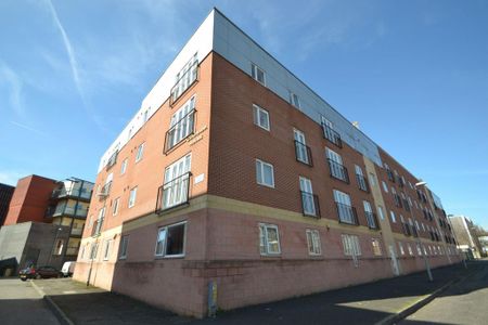 2 bedroom apartment to rent - Photo 5