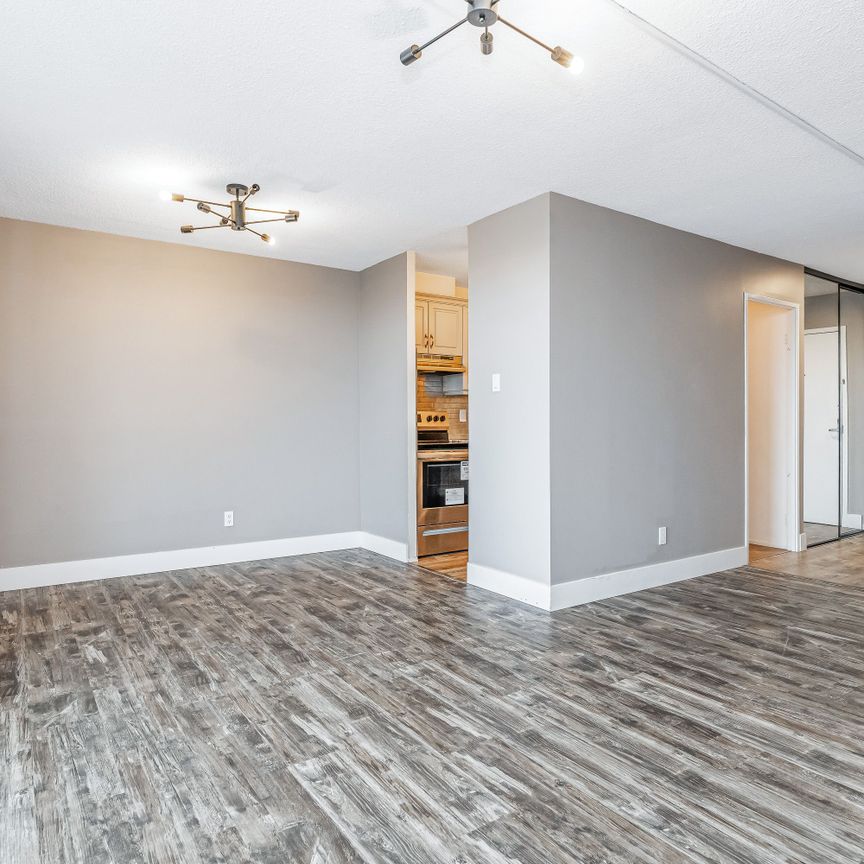 For Lease - 1785 Frobisher Lane Unit# 2007, Alta Vista and Area, Ontario - Photo 1