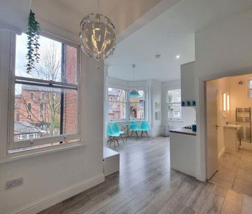 2 bedroom flat to rent - Photo 3