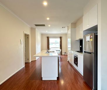 37 Wood Street, - Photo 6