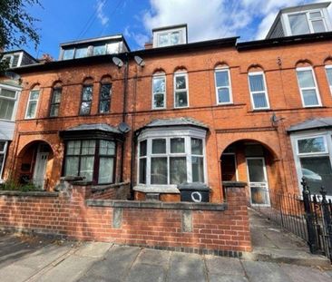 6 bedroom terraced house to rent - Photo 4