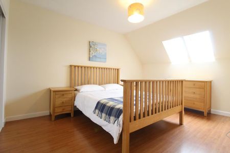 3 bedroom flat to rent - Photo 4