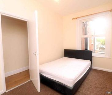 2 bedroom property to rent in Reading - Photo 4