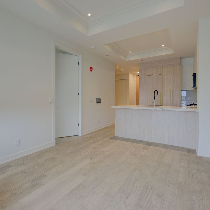 For Lease - 123 MAURICE Drive Unit# 314, Oakville, Ontario - Photo 1