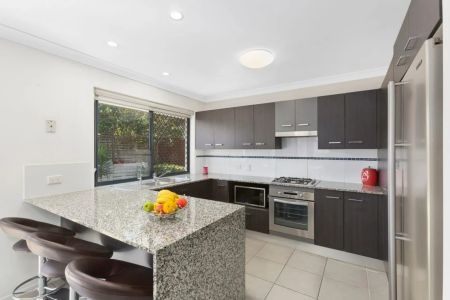 Spacious Family Home with Views and Breeze! Stretton School Catchment - Photo 3