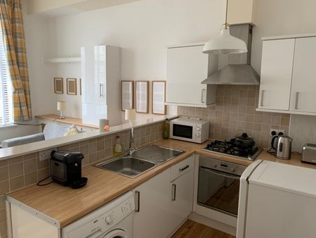 1 Bed Flat, Sinclair Drive, G42 - Photo 5