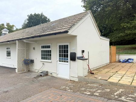 Maisonette to rent - Photo 4