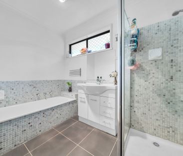 Beautifully Presented Unit in a Prime Mount Waverley Location!ly unit! - Photo 6