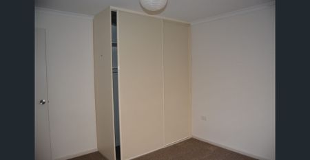 EXCELLENT HOME FOR THE FAMILY WITH POOL - Photo 5