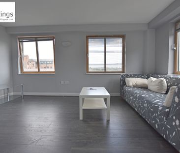 2 Bedroom Apartment - Photo 3