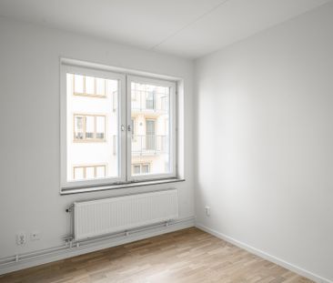 Skogängsvägen, Spånga - Photo 1