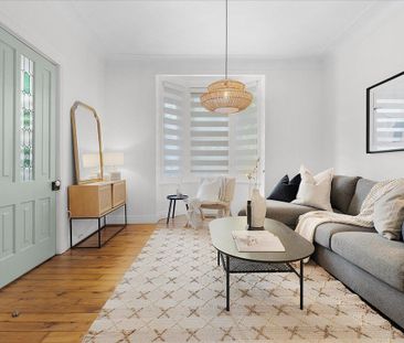 For Lease - 40 Emerald Street, Hamilton, Ontario - Photo 2