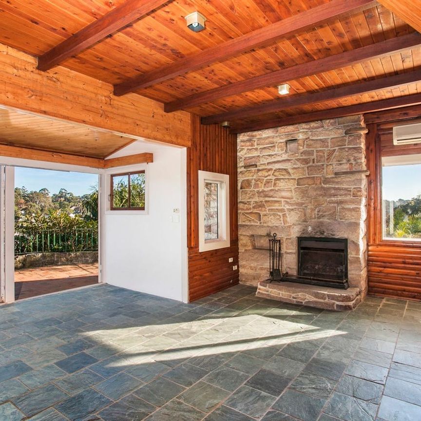 Spacious Family Home in Prime Caringbah South Location - Photo 1