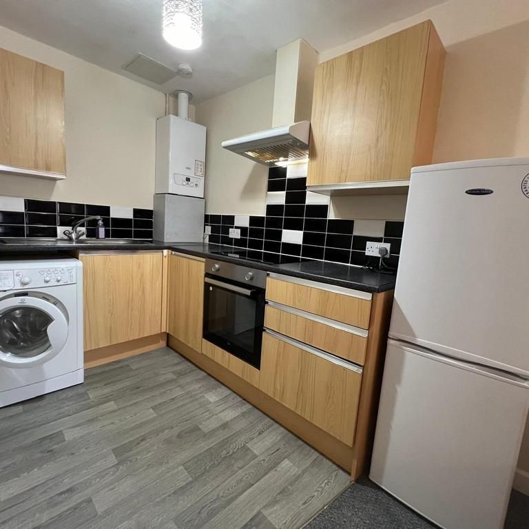1 bedroom flat to rent - Photo 1