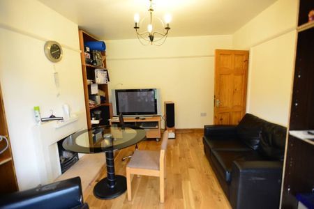 Room in a Shared House, Warwards Lane, B29 - Photo 2