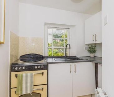 Studio Flat, Redland Road, BS6 - Photo 4