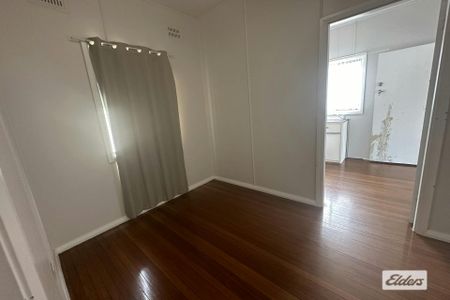 Family home in Taree West - Photo 4