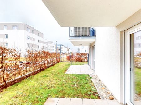 Ihr neues Zuhause: moderne 4-Zimmer Wohnung mit Terrasse - Photo 2