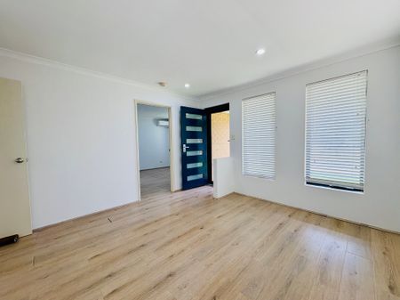 6 month lease only - Opposite Parklands - Photo 4