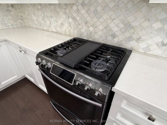 4 Lyle Way #UPPER PORTION - Photo 1