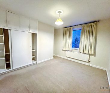 5 bedroom detached house to rent - Photo 4