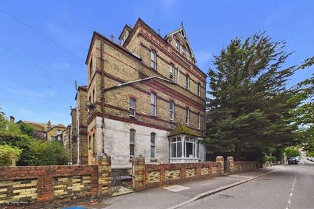 House Share - Photo 3