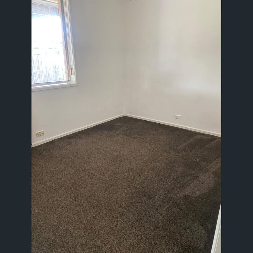 Comfortable and Convenient Home in Epping - Photo 1