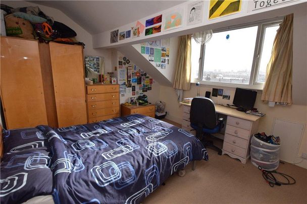 4 bedroom terraced house to rent - Photo 1