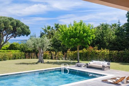 LOCATION SAISONNIÈRE - SAINTE-MAXIME - VILLA MODERNE VUE MER - 5 CHAMBRES - Photo 2