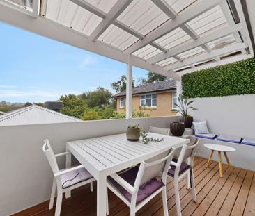 Versatility and Space in a Premium School Zoned Pocket - Photo 3