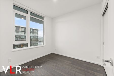 Condo in Richmond, BC - Photo 3