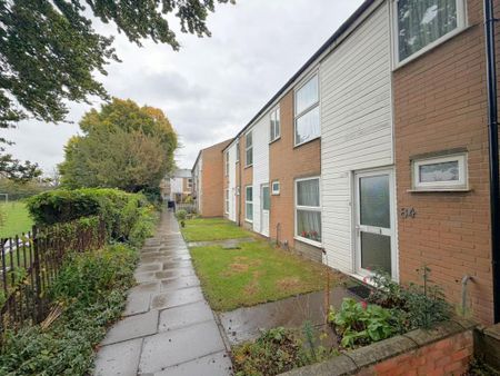 3 bedroom terraced house to rent - Photo 3
