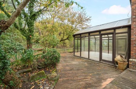 Juniper Terrace, Guildford, Surrey, GU4 - Photo 5