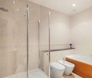 3 bedroom apartment to rent - Photo 6