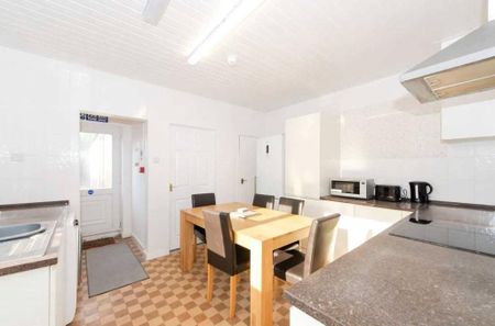 1 bedroom property to rent - Photo 3