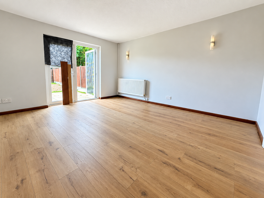 2 bedroom terraced house to rent - Photo 1