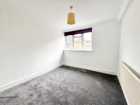 2 bedroom semi-detached house to rent - Photo 3