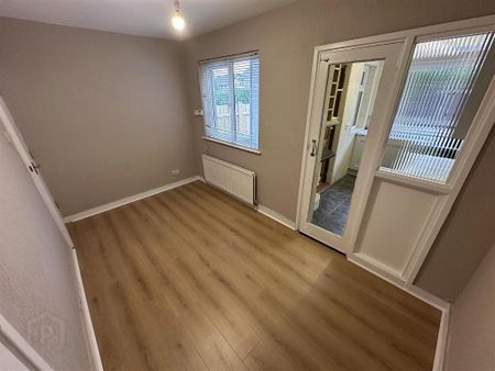 214 Joanmount Gardens, Belfast, BT14 6PA - Photo 3